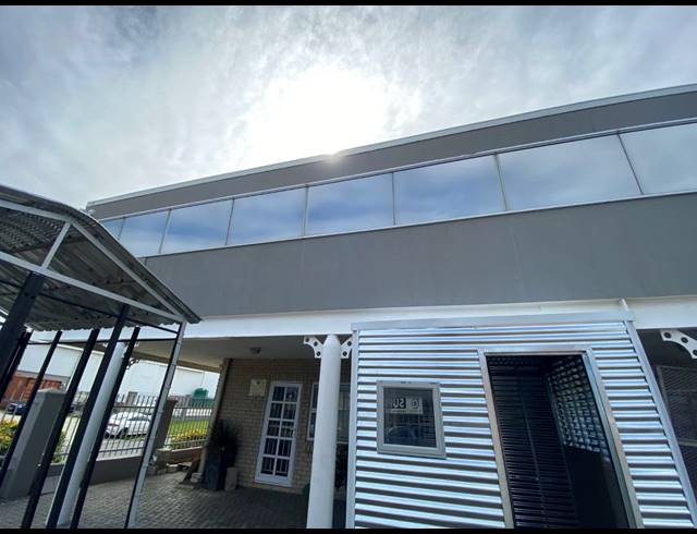 608M² WAREHOUSE FOR SALE IN KILLARNEY GARDENS